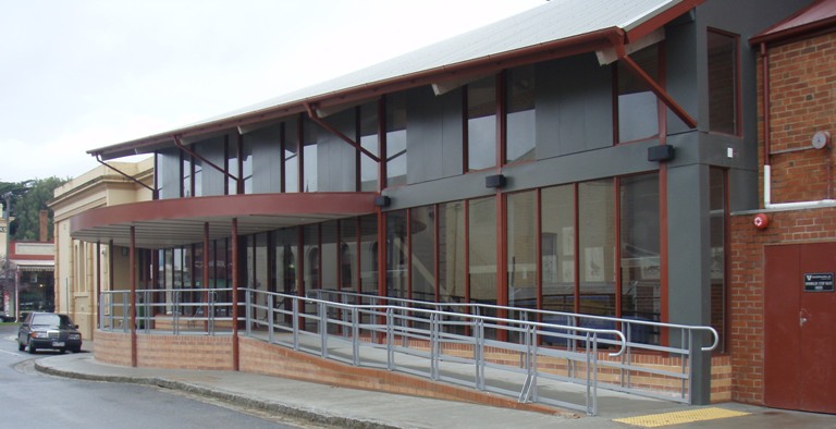 Image: Castlemaine Library Entrance September 2010 
Link to child page: Library Services